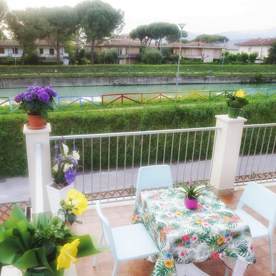 Residence Deamarina Marina di Massa Exterior foto