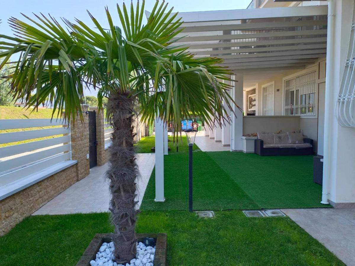 Residence Deamarina Marina di Massa Exterior foto